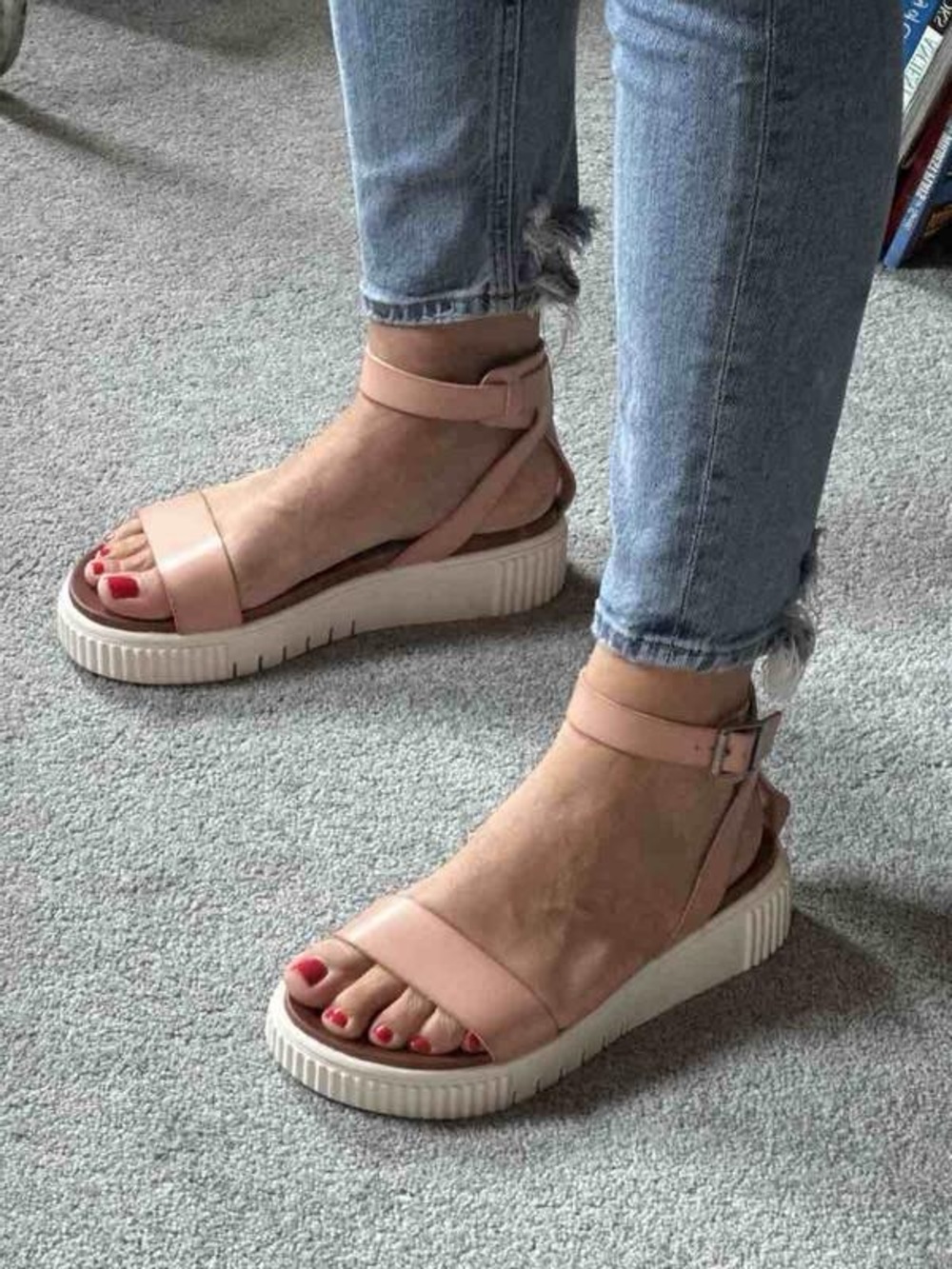 Mia Lunna Platform Ankle Strap Sandal 8.5